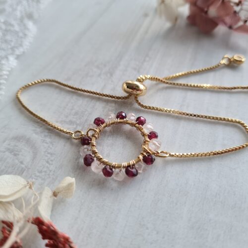 Gemmissime | Bracelet grenat ajustable fait main en pierres naturelles | Ronde de gemmes Grenat et Quartz rose