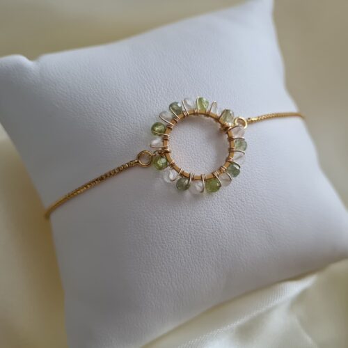 Gemmissime | Bracelet Péridot ajustable fait main en pierres naturelles | Ronde de gemmes Péridot et Cristal de Roche