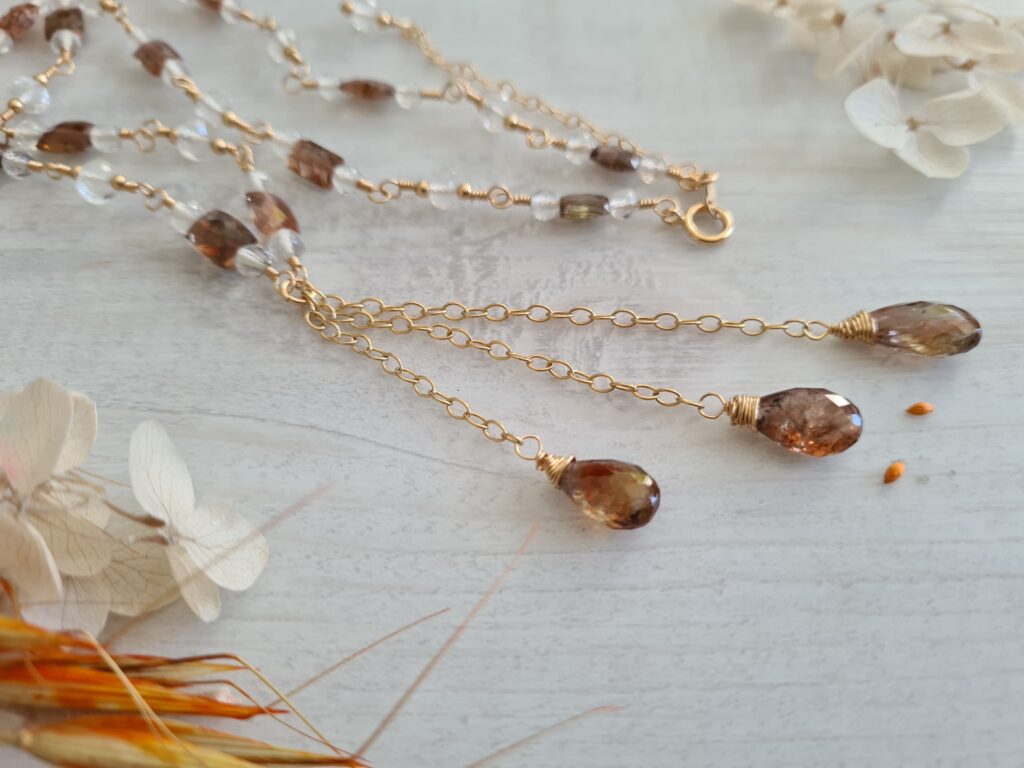 Gemmissime | Collier fait-main avec pendentif en pierres naturelles | 3 pendants Andalousite