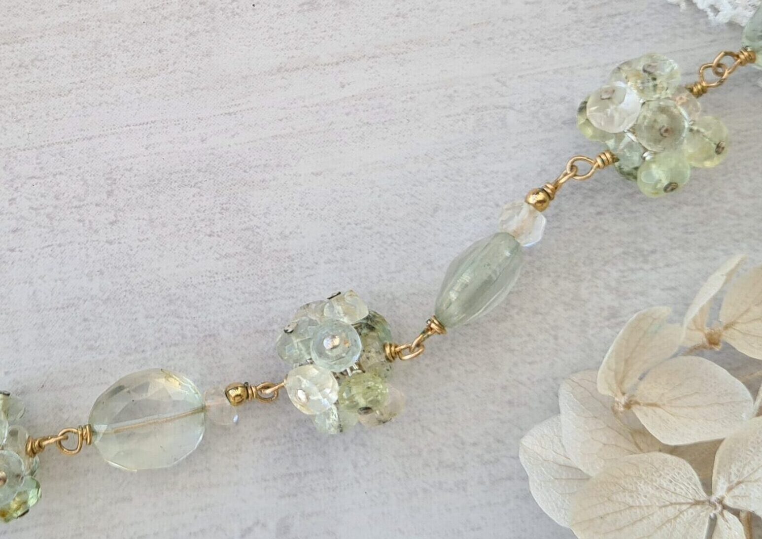 Gemmissime | Collier fait-main en pierres naturelles | Fleurs de gemmes Aigue-marine Prasiolite