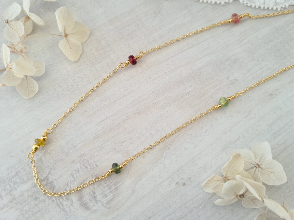 Gemmissime | Collier fait-main en pierres naturelles | Tourmaline Pierre de naissance octobre