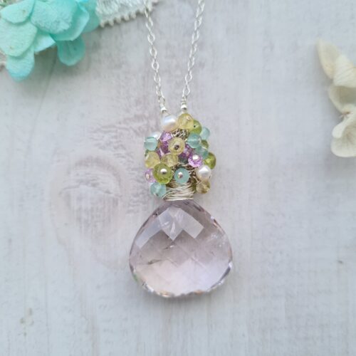 Gemmissime | Collier fait-main avec pendentif en pierres naturelles | Améthyste du Brésil et Gemmes multicolores