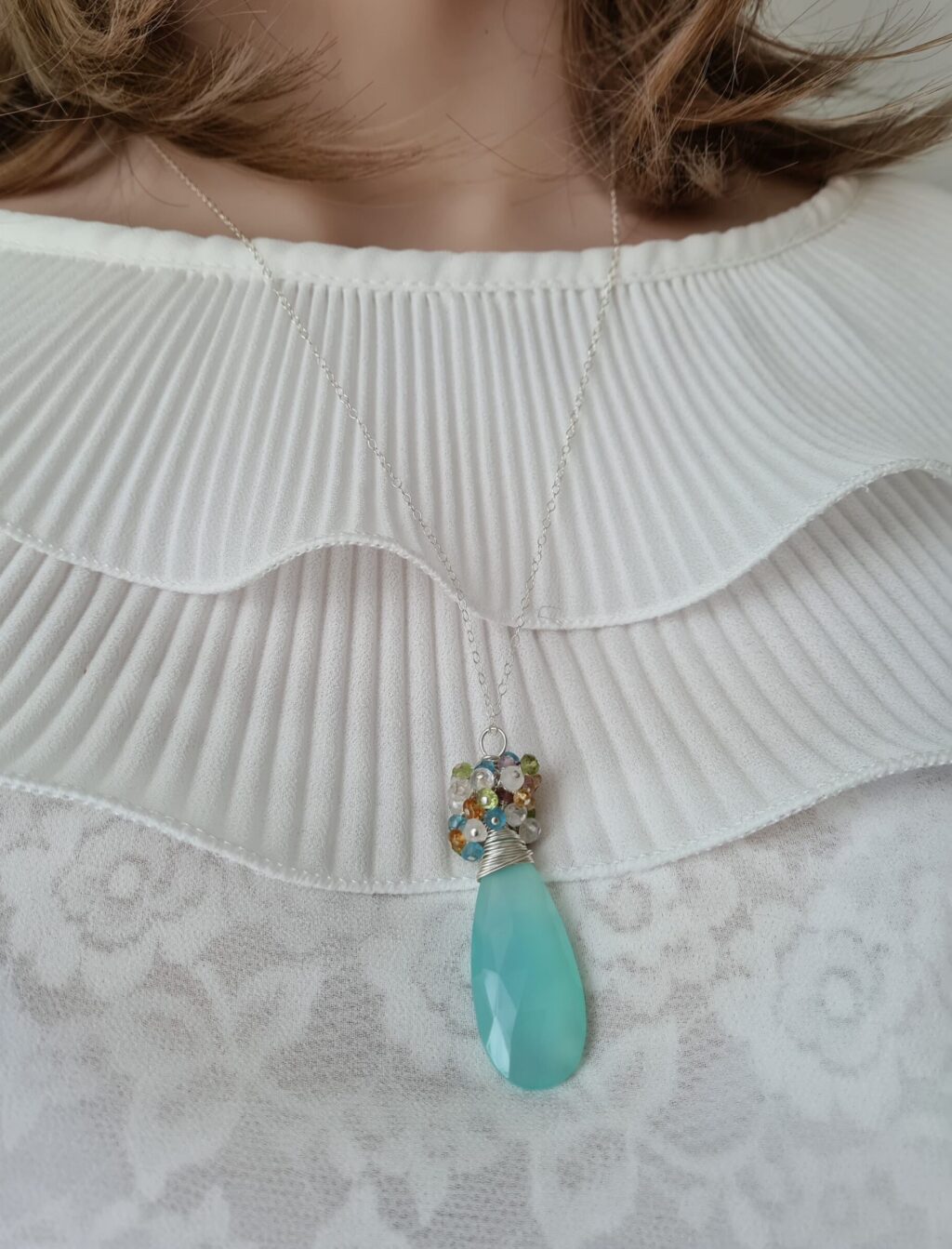 Gemmissime | Collier fait-main avec pendentif en pierres naturelles | Calcédoine bleue