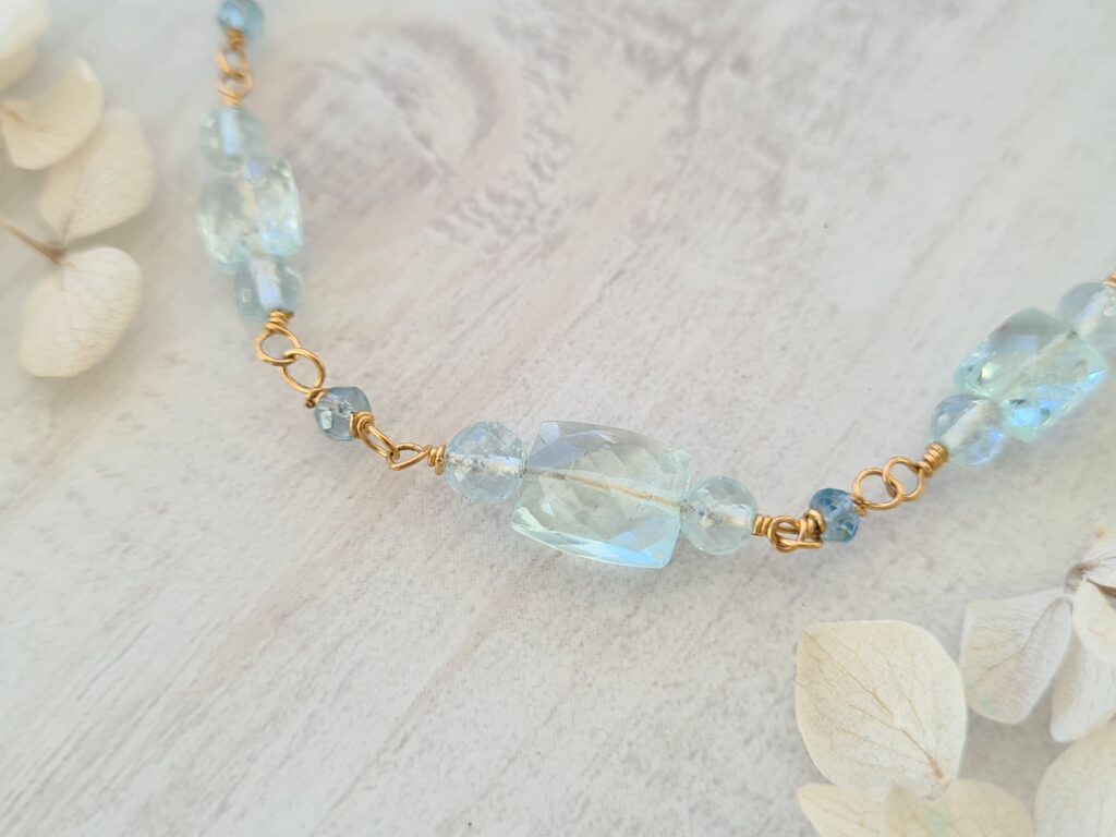Gemmissime | Collier fait-main en pierres naturelles | Aigue-marine