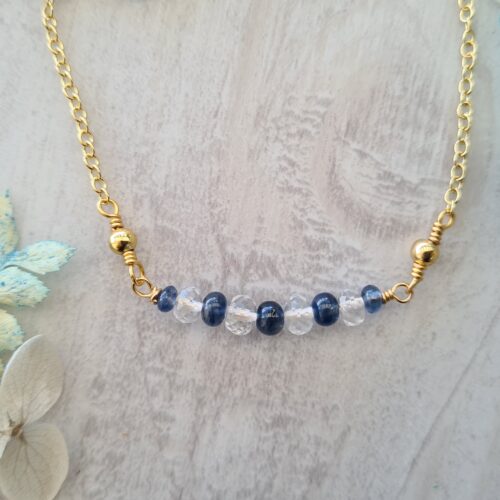 Gemmissime | Ras de cou fait-main en pierres naturelles | Saphir Topaze blanche