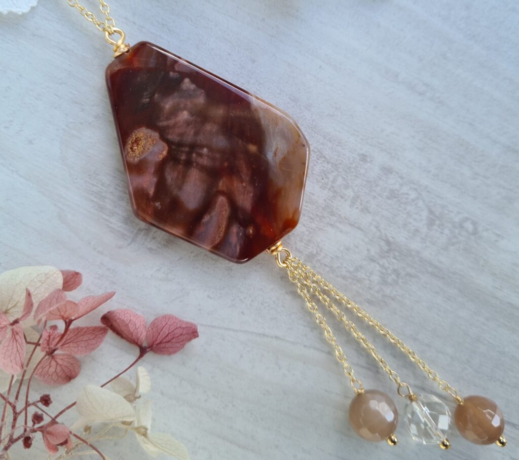 Gemmissime | Collier long fait main avec pendentif en pierres naturelles | Pendentif Agate et Pierre de lune