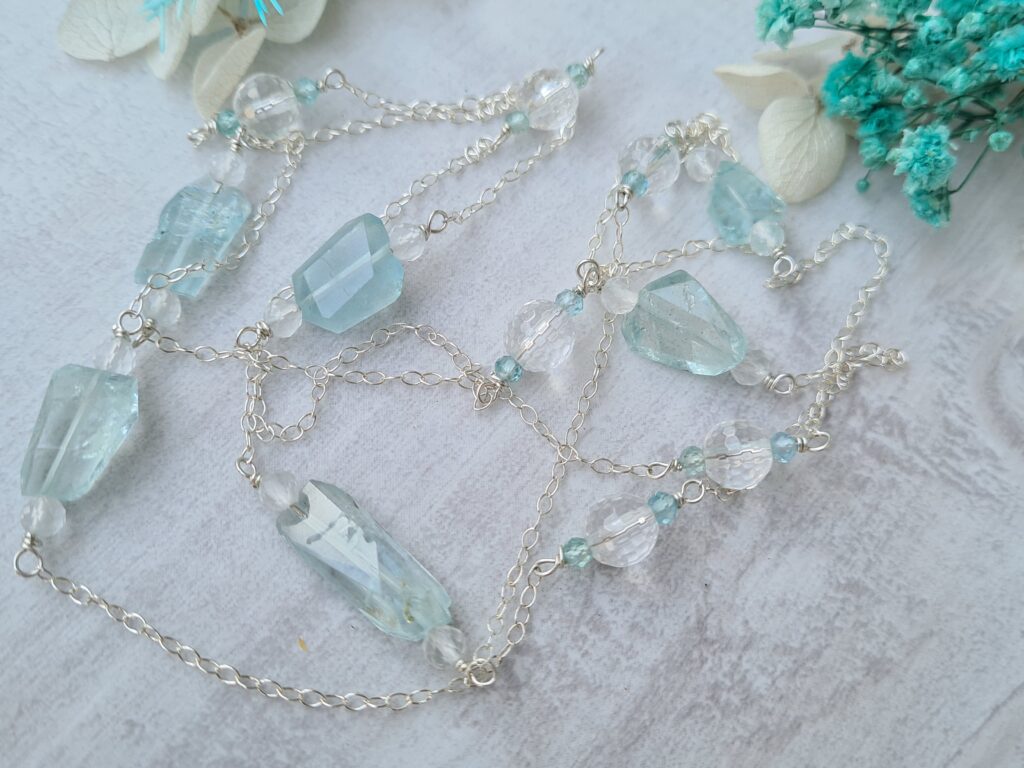 Gemmissime | Sautoir fait main en pierres naturelles | Collier Aigue-marine et Cristal de roche