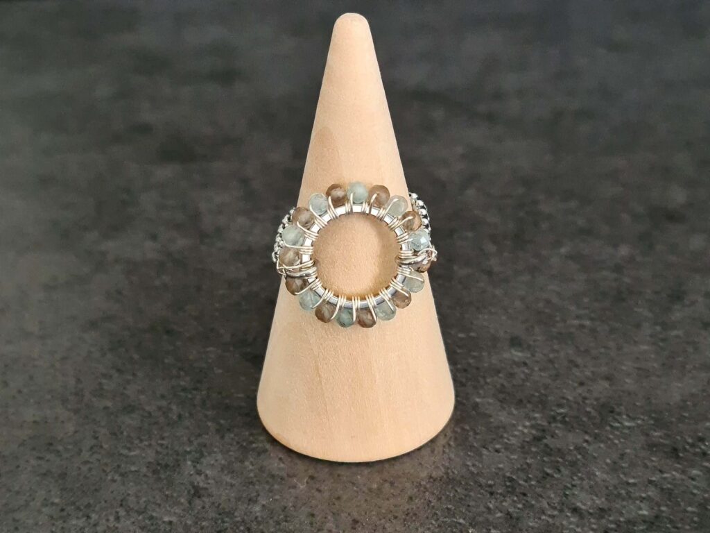 Bague ajustable rond apatite quartz fume acier inoxydable 6
