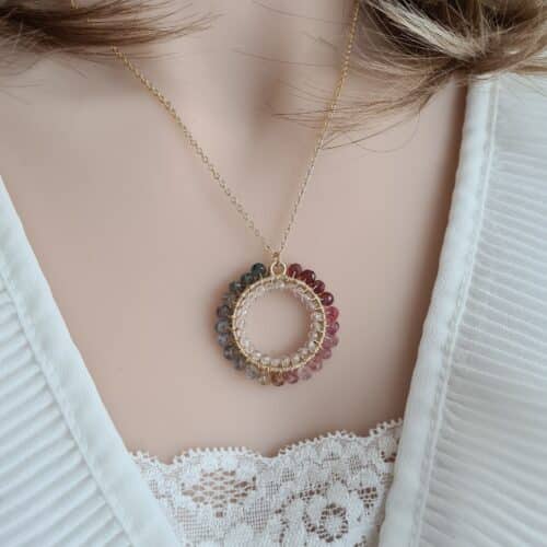 Collier avec Pendentif Rond Multicolore Spinelle Gemmissime | Collier fait-main avec pendentif en pierres naturelles | Spinelles multicolores et topaze blanche