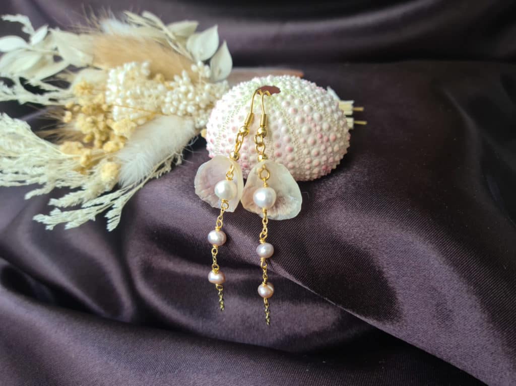 Gemmissime | Paire de Boucles d'oreille pendantes Coquillage véritable et Perles de culture